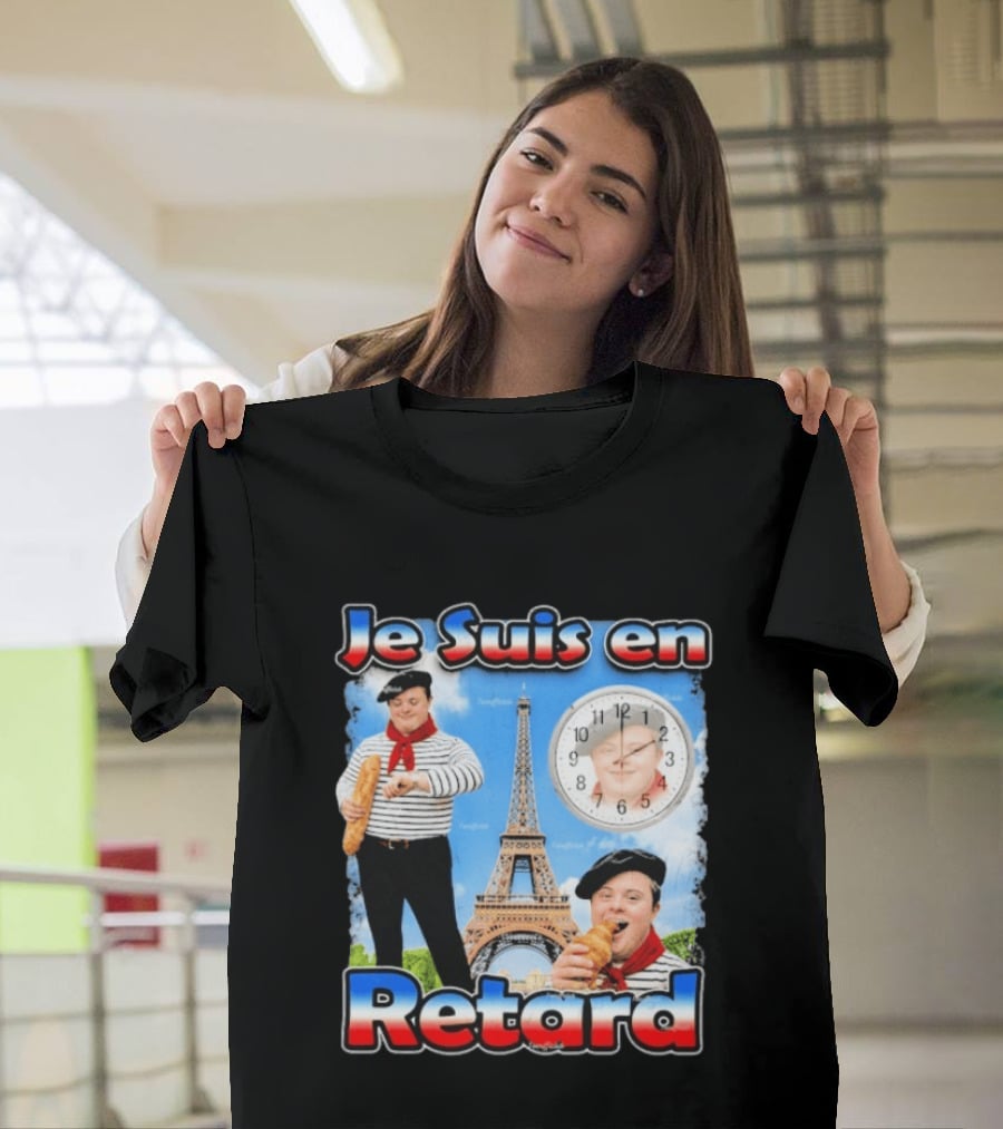 Je Suis En Retard Paris Eiffel Tower Baguette Striped Outfit Motif T-Shirt