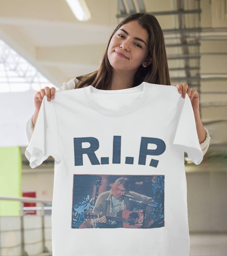 RIP Kurt Cobain Memorial Grunge Music Legend T-Shirt