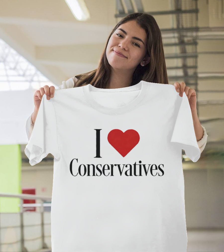 I Heart Conservatives Patriotic Pride T-Shirt