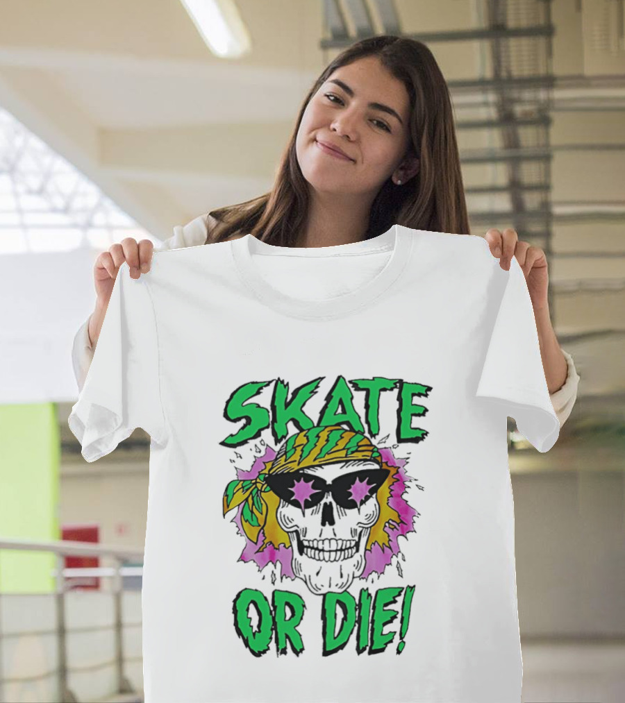 Stranger Things Season 4 Skate Or Die Skull Bandana Sunglasses T-Shirt