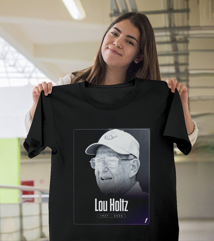 Lou Holtz 1937 2026 Notre Dame Icon Memoriam T-Shirt