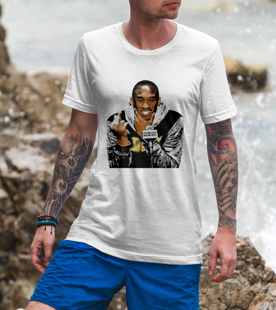 Kobe Bryant Iconic Middle Finger Moment At Press Conference T-Shirt