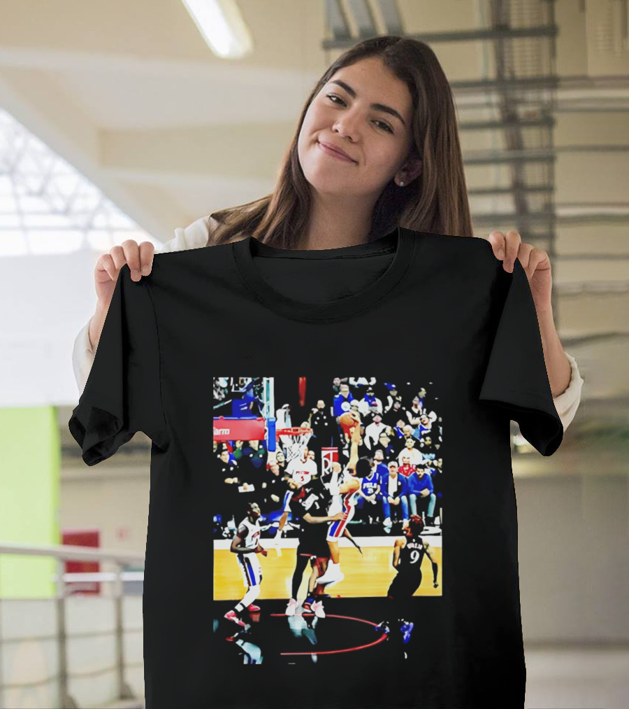 Cade Cunningham Dunking Over Drummond Basketball Game Action Scene T-Shirt