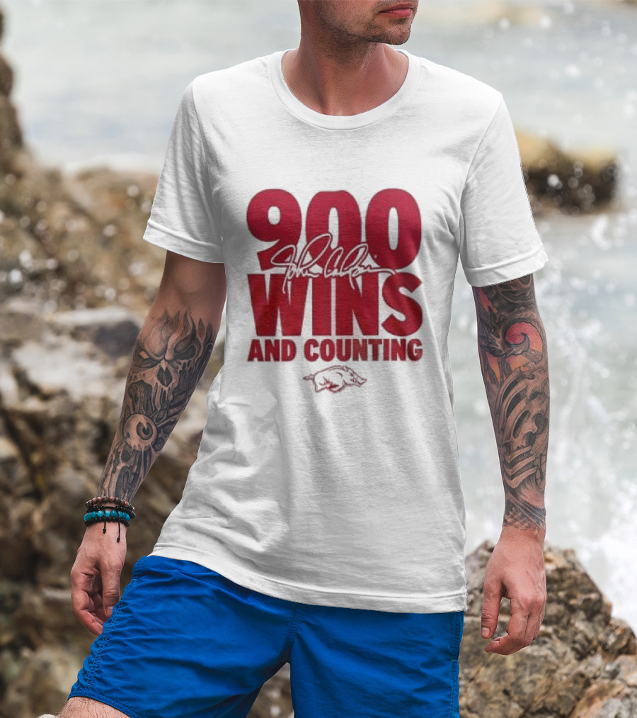 Arkansas Razorbacks Basketball 900 Wins And Counting Coach John Calipari 2026 T-Shirt