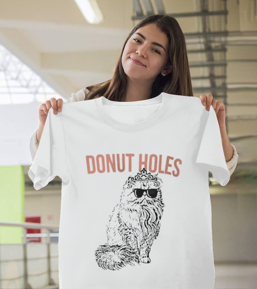 Donut Holes Persian Cat Sunglasses Crown T-Shirt