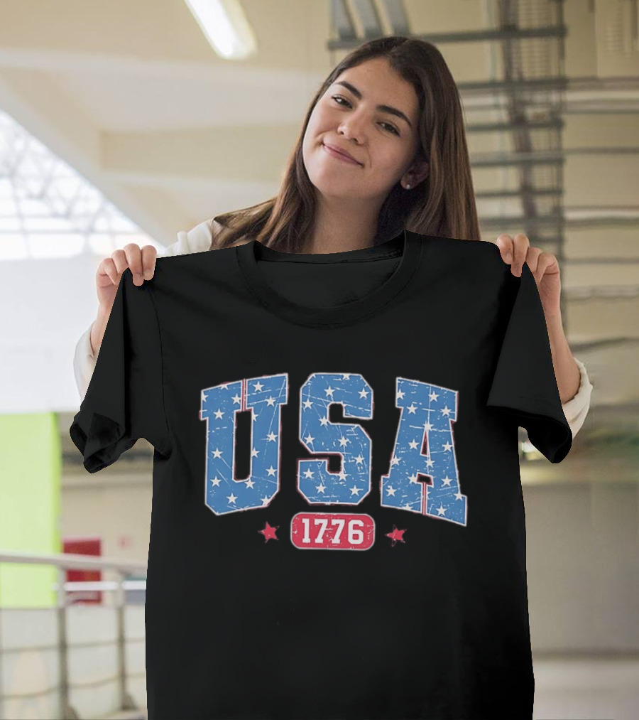USA 1776 Star Pattern Vintage Style Patriotic Celebration T-Shirt
