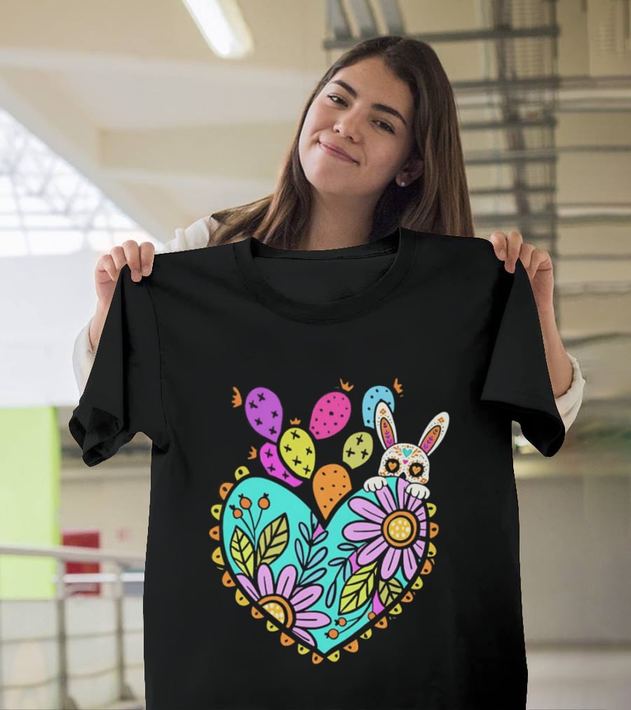 Easter Day Rabbit Holding Heart Sagrado Corazon Floral Bunny Balloons T-Shirt