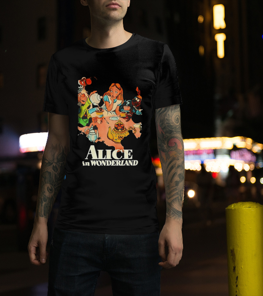 Alice In Wonderland Mad Hatter Tea Party Cartoon Smoking Scene T-Shirt