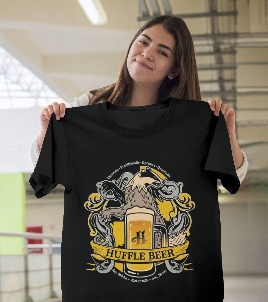 Huffle Beer Cerevisia Traditionalis Optimae Qualitatis 990 D C Badge With And Badger T-Shirt