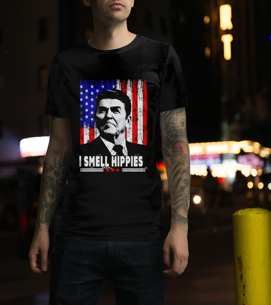 I Smell Hippies Reagan USA Flag Stars And Stripes T-Shirt