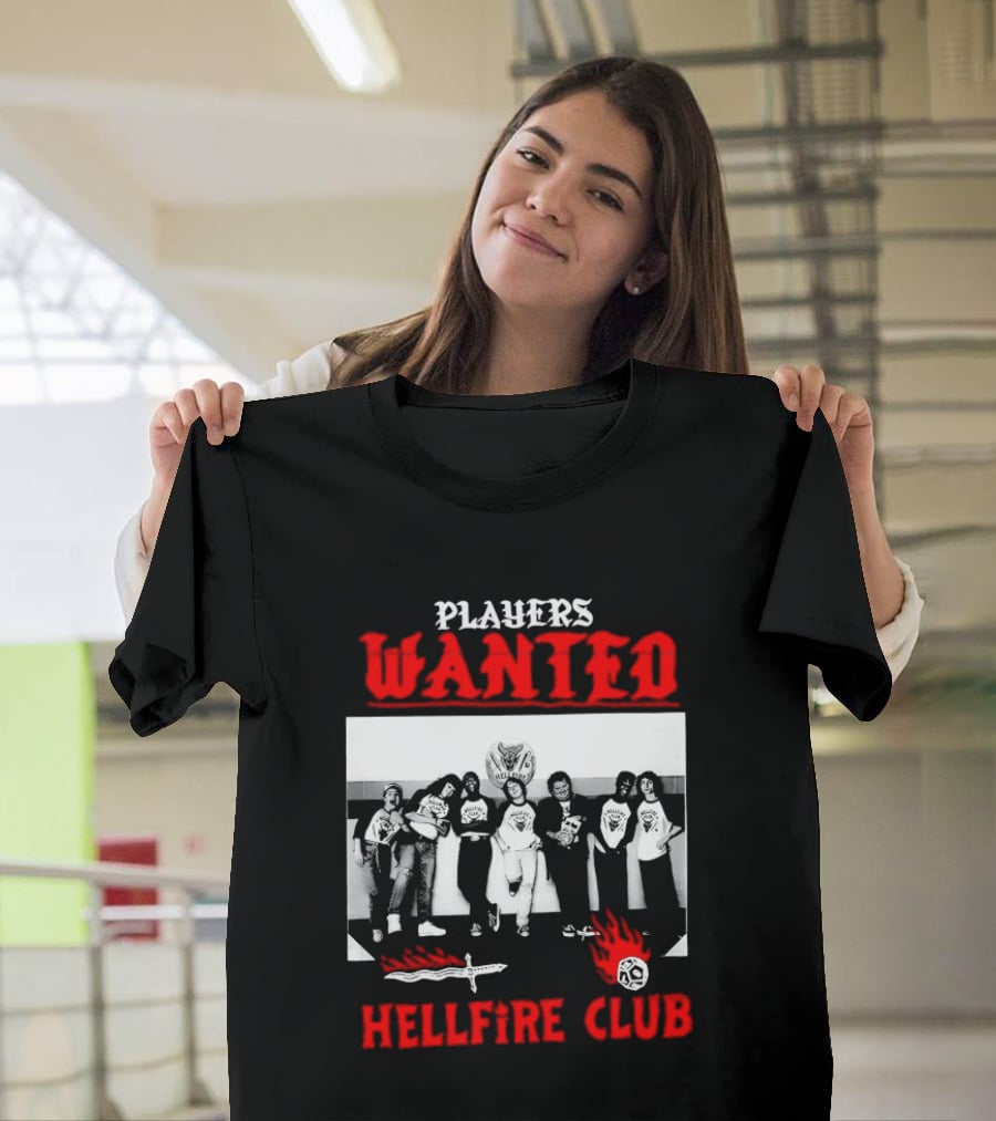 Players Wanted Hellfire Club Retro Group Photo Gaming Dungeons Dragons Fantasy T-Shirt