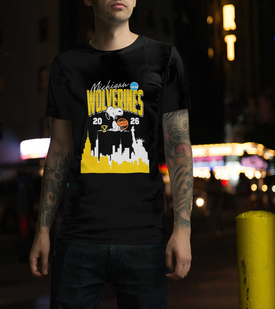Michigan Wolverines NCAA Basketball Snoopy City Skyline 2026 T-Shirt