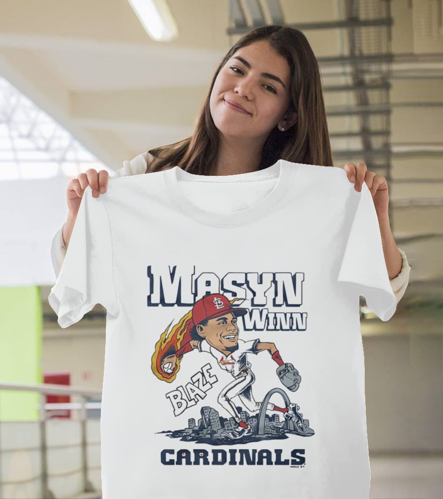 St. Louis Cardinals Masyn Winn Blaze Arch Skyline Caricature T-Shirt
