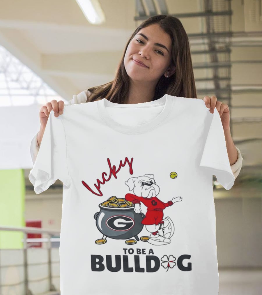 Lucky To Be A Georgia Bulldogs Football Fan With Pot Of Gold And Clover T-Shirt
