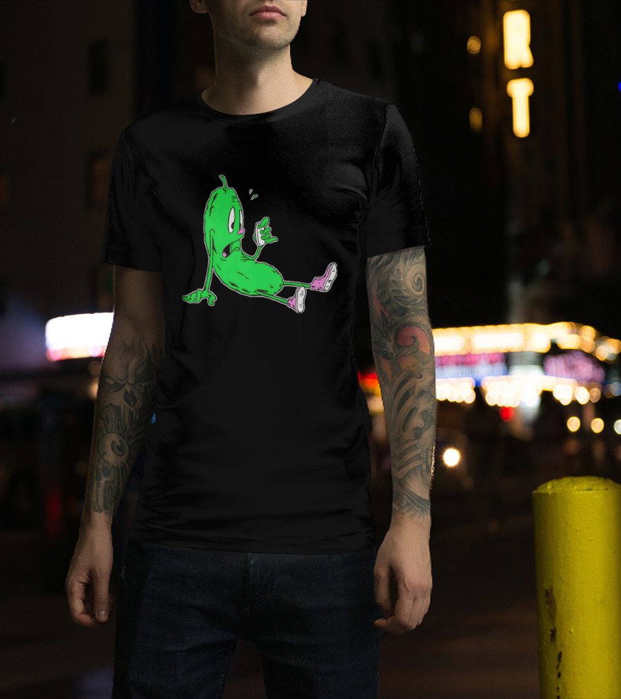 Stunsig Green Pickle Cartoon Phone Expression T-Shirt