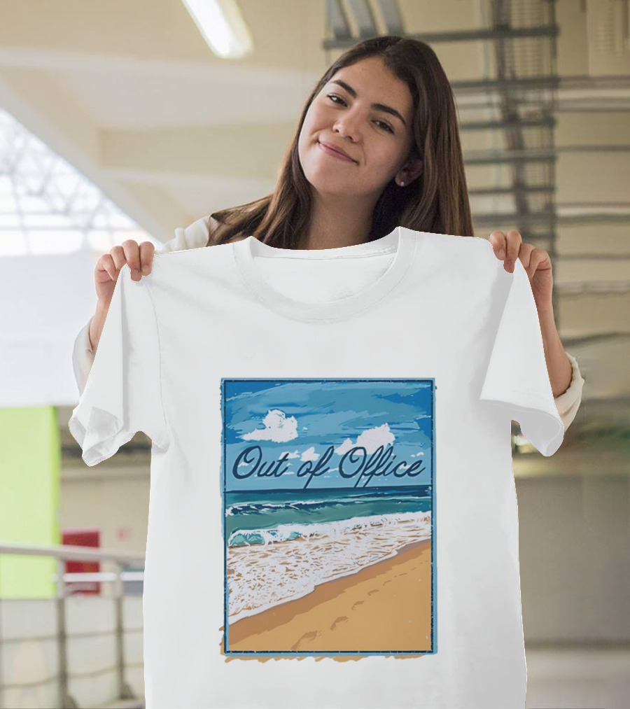 Out Of Office Beach Painting Photo 2025 Blue Sky Ocean Waves Sand T-Shirt