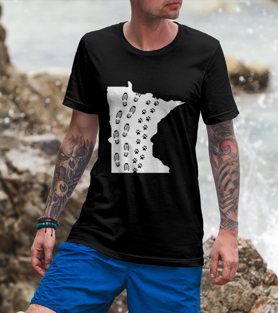 Minnesota Map Footprints And Paw Prints Outdoor Adventure T-Shirt