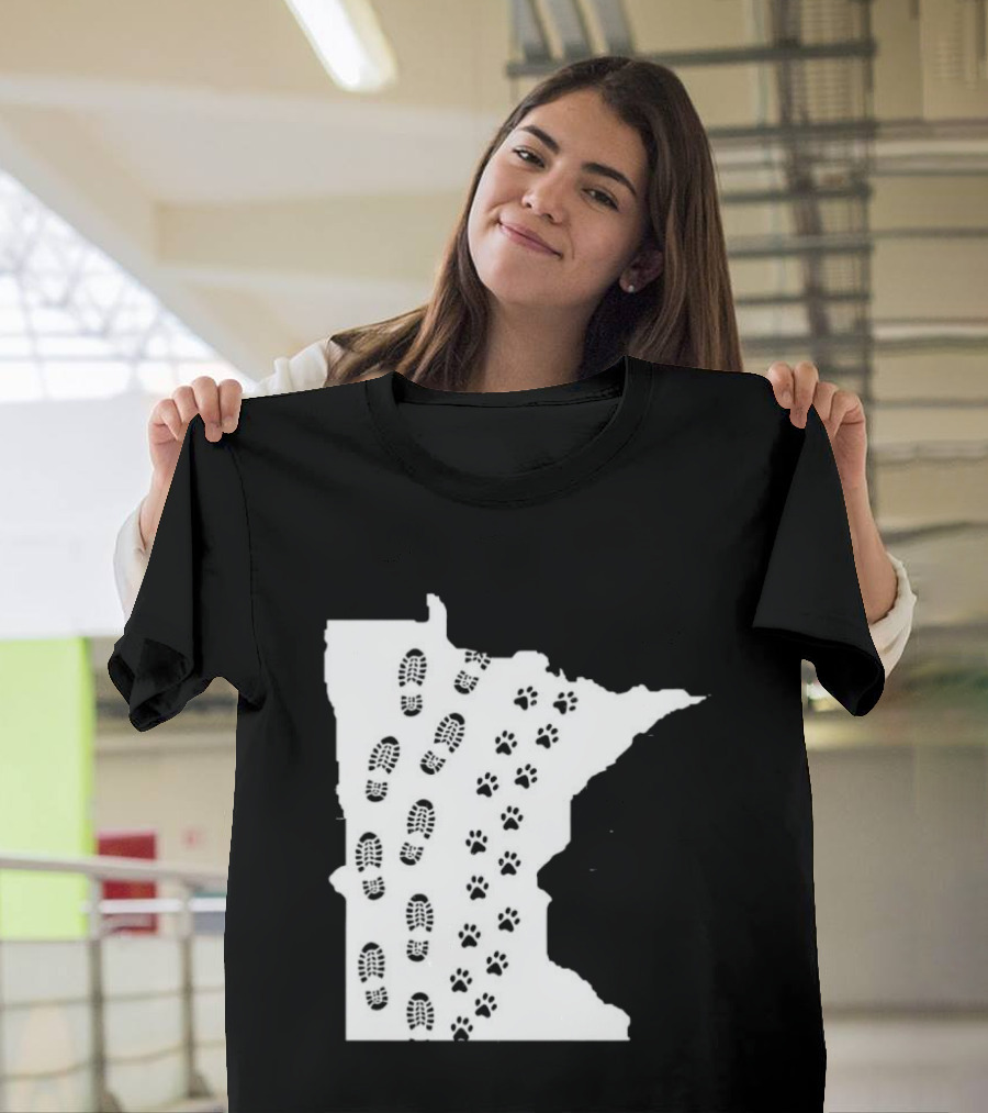 Minnesota Map Footprints And Paw Prints Outdoor Adventure T-Shirt