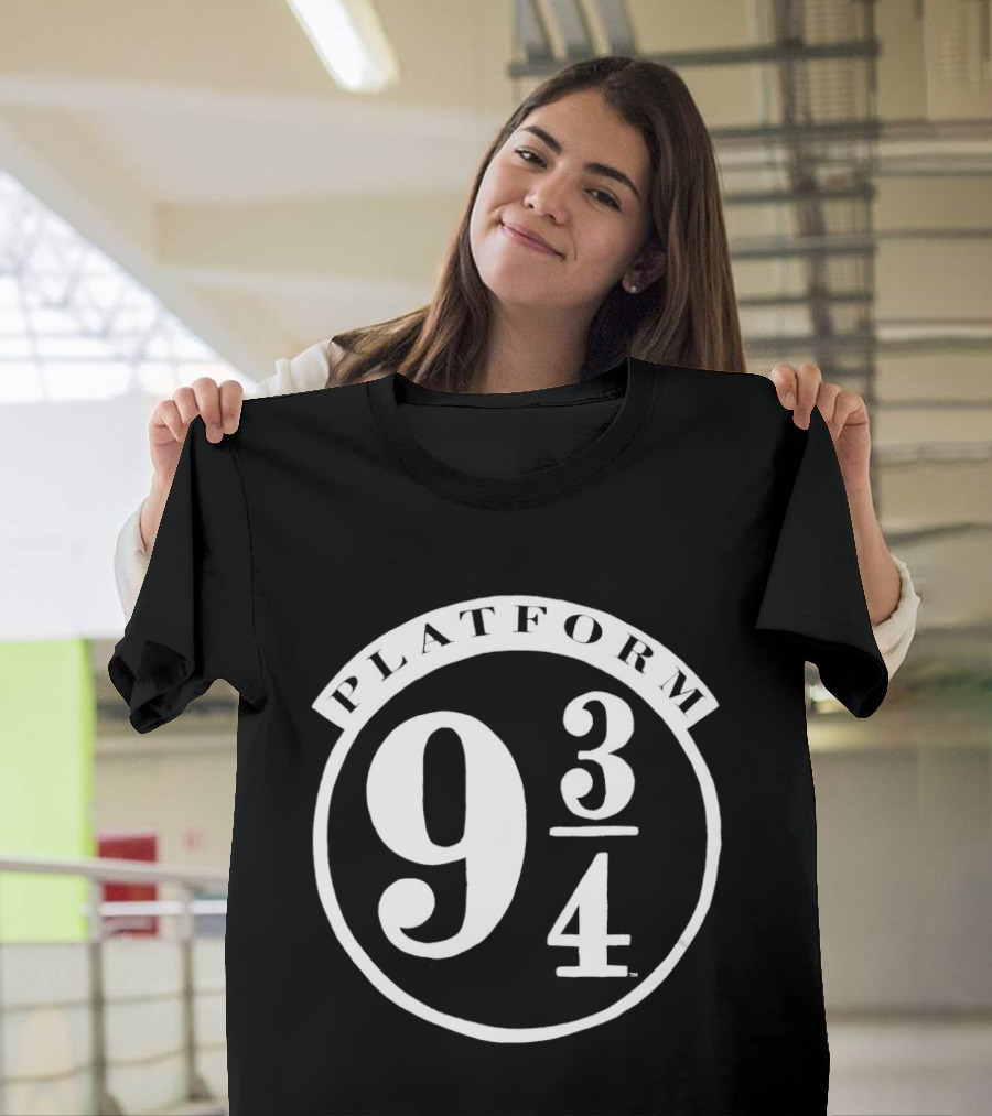 Platform Nine And Three Quarters 9 3/4 Magic Train Station Sign T-Shirt