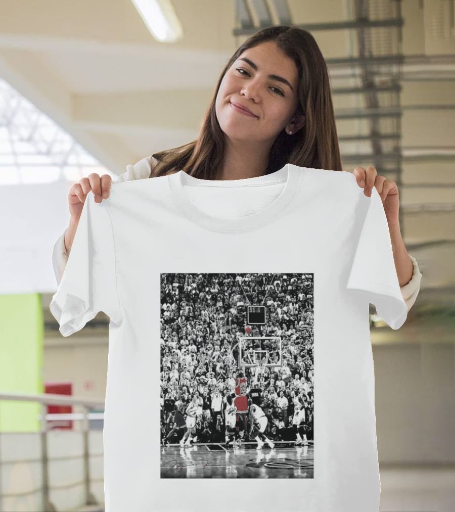 Michael Jordan Last Shot Bulls Basketball Moment T-Shirt