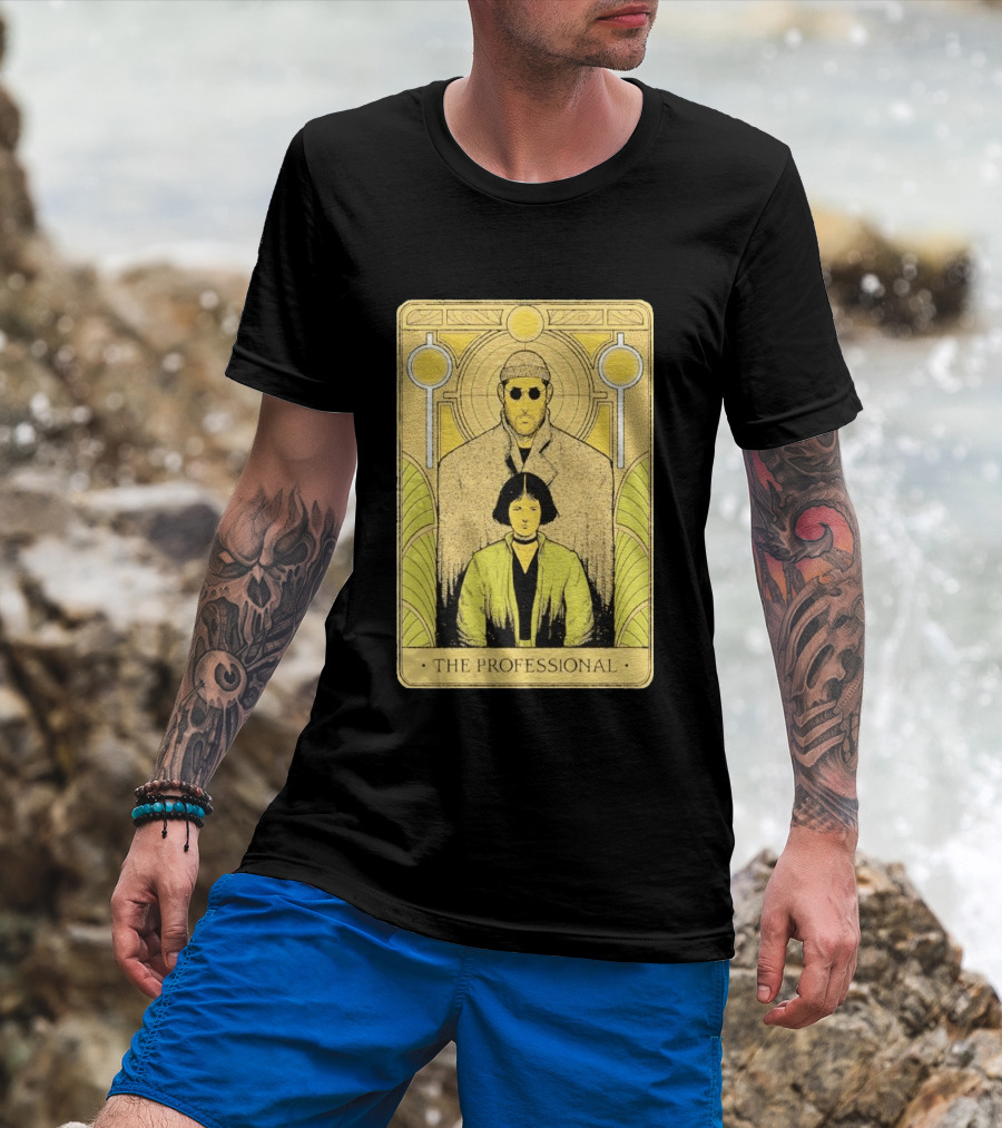 Léon The Professional Tarot Card T-Shirt