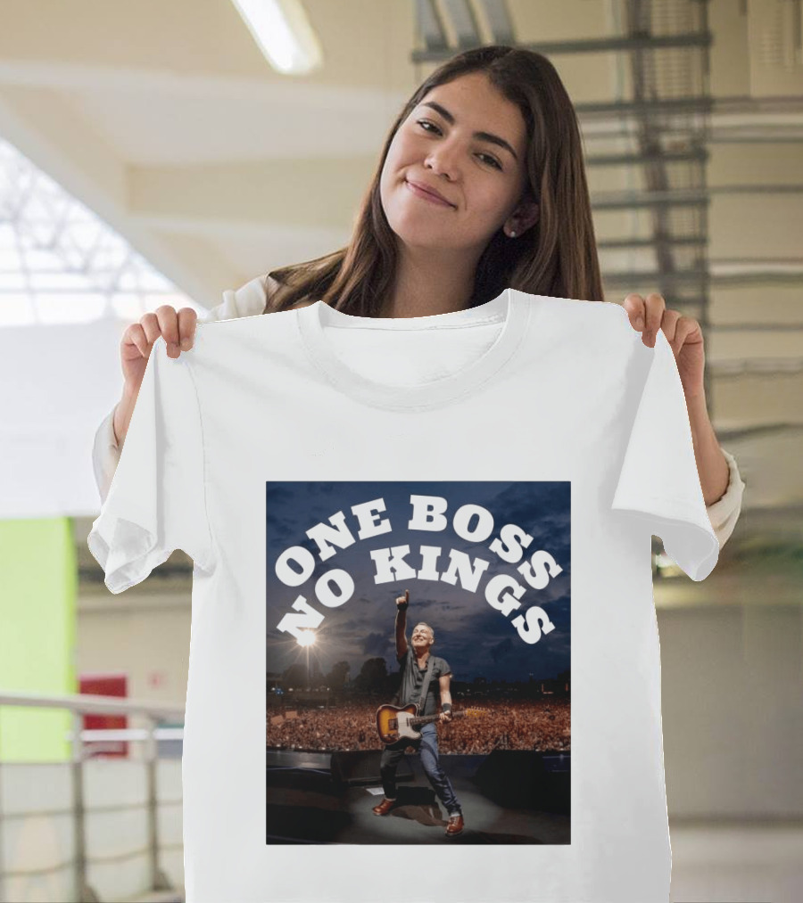 One Boss No Kings Bruce Springsteen Live Concert Crowd Performance T-Shirt