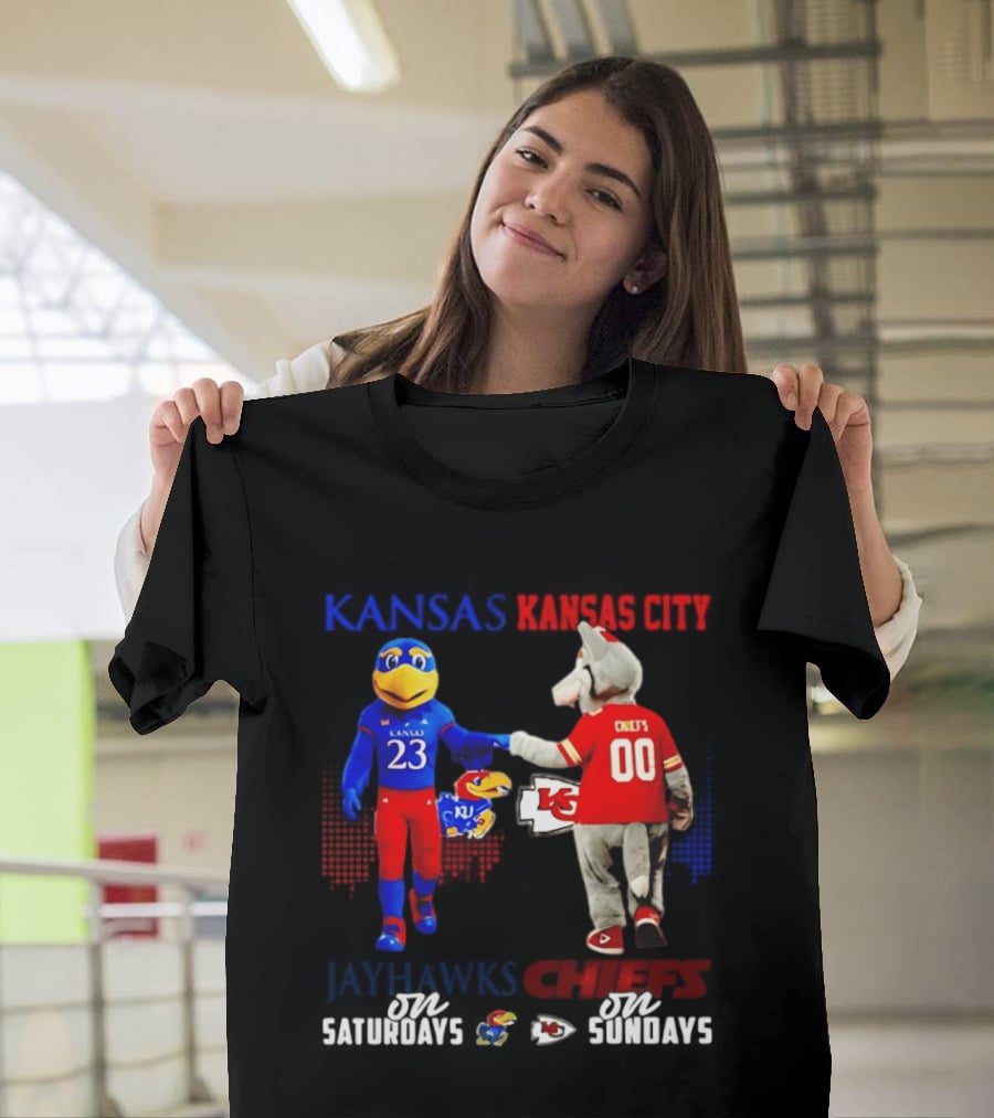 Kansas Jayhawks And Kansas City Chiefs Mascots Fist Bump 23 Vs 00 T-Shirt