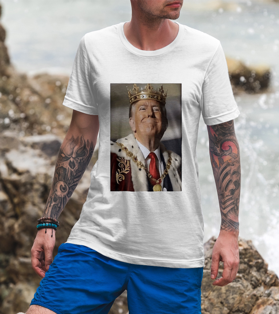 Donald Trump Crowned As King Regal Attire Red Tie Gold Crown T-Shirt