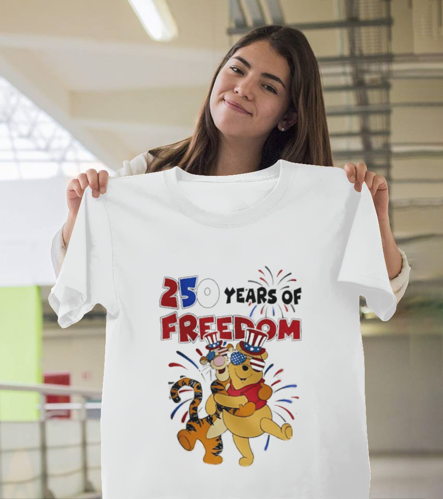 250 Years Of Freedom Winnie The Pooh And Tiger Celebration T-Shirt