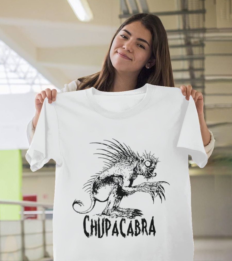 El Chupacabra Creature Beast From Aliens Movie Monster Figure T-Shirt