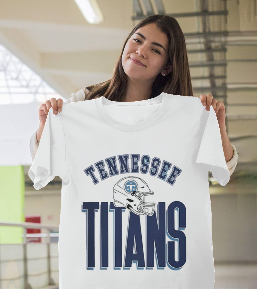 Tennessee Titans Helmet Gameday Couture Fierce Focus Relaxed Fit T-Shirt