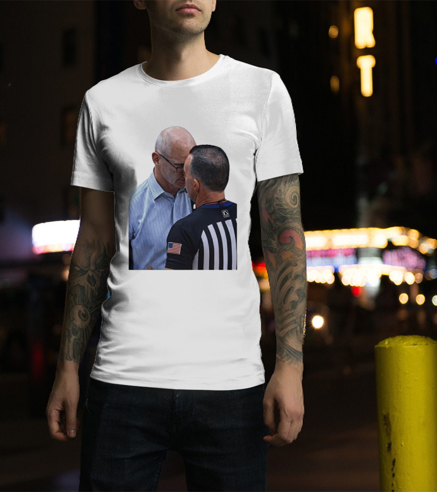 Dan Hurley Uconn Huskies Headbutt Confrontation With Referee Basketball Moment T-Shirt