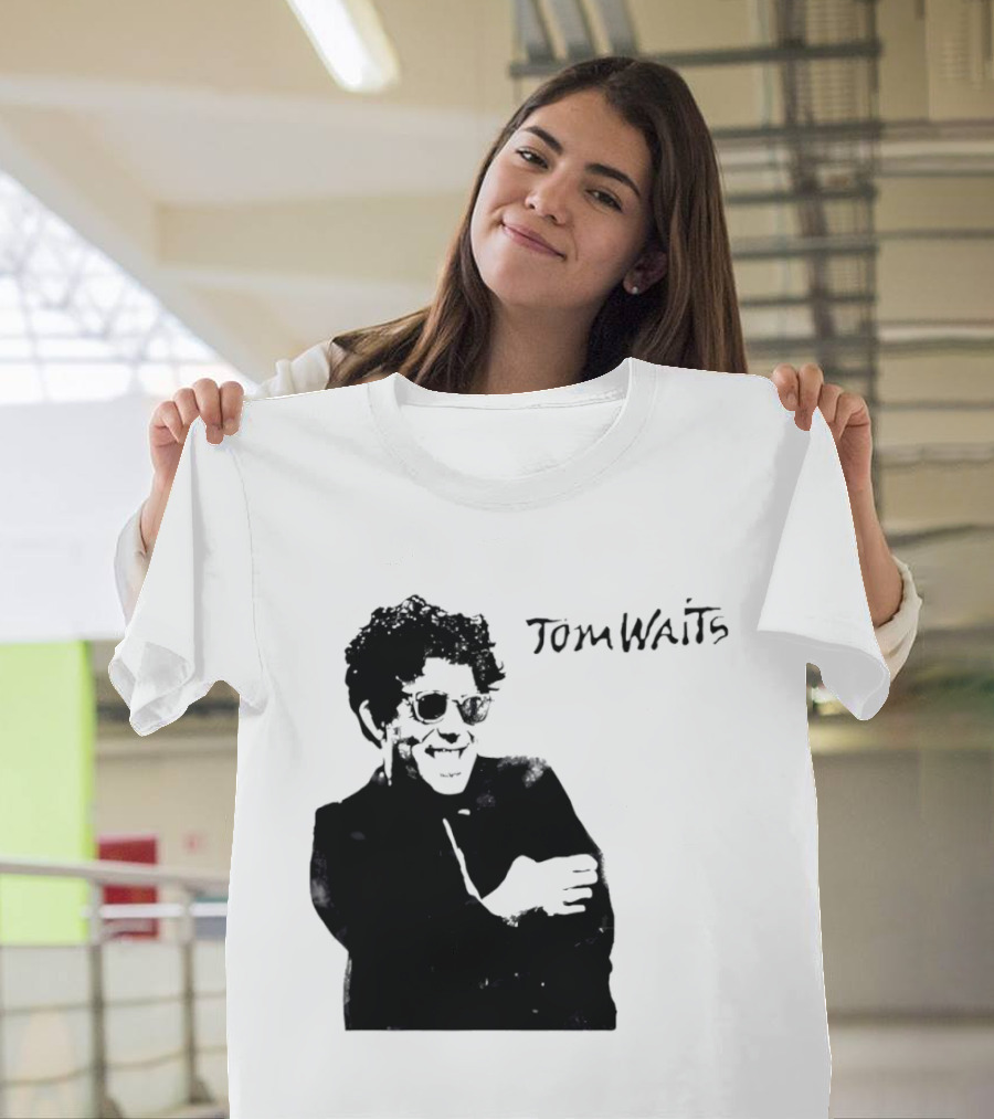 Maya Hawke's Tom Waits T-Shirt