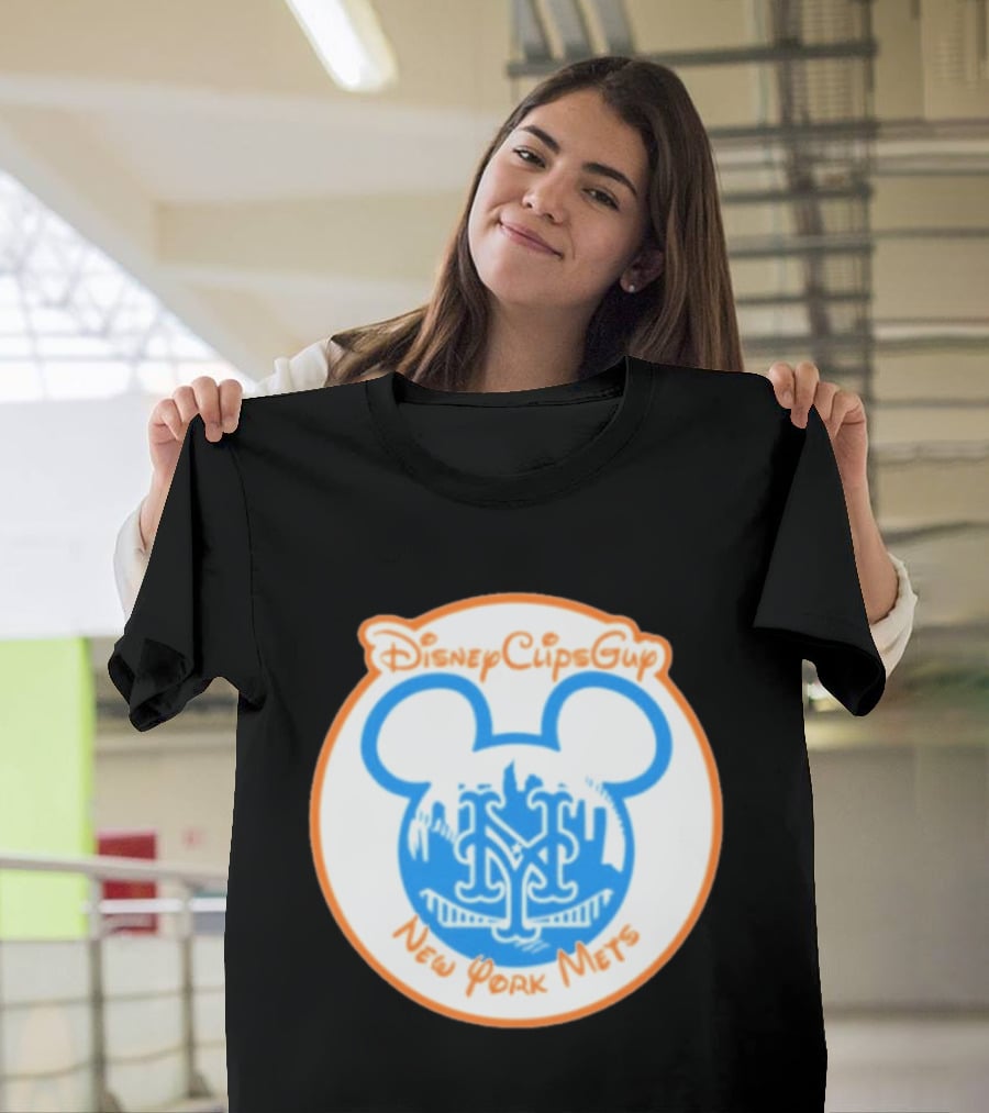 Disney Cups Guy New York Mets Mickey Ears T-Shirt
