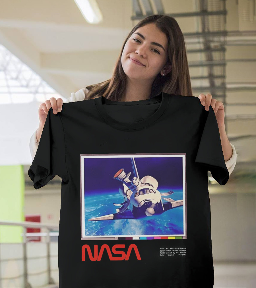 Space Shuttle In Orbit NASA T-Shirt