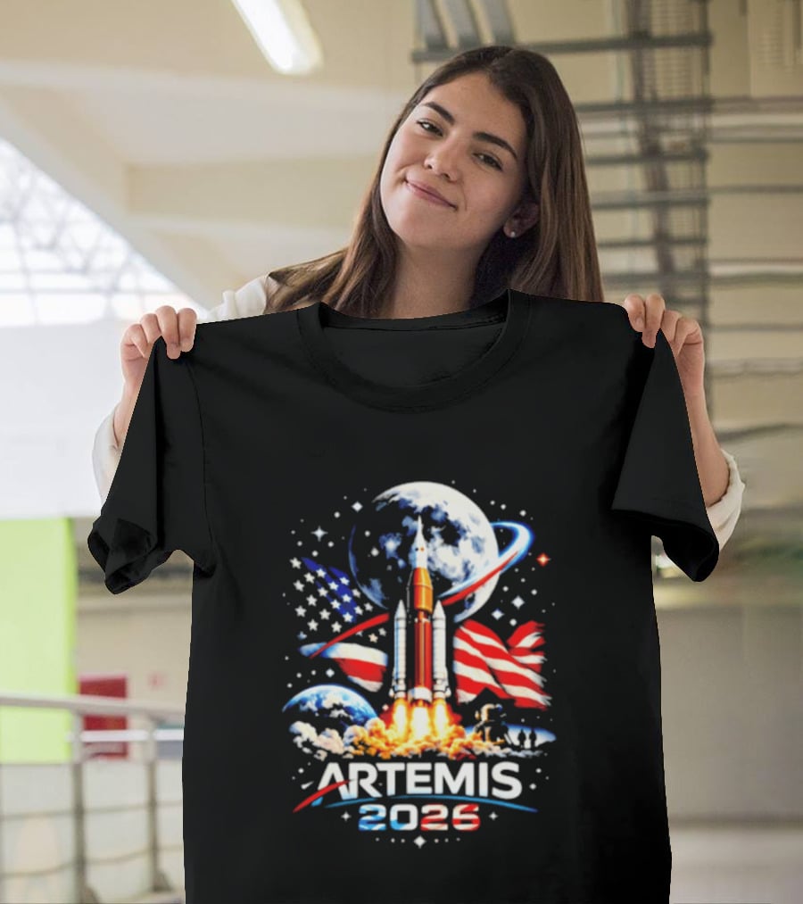 Artemis 2025 Rocket Launch USA Flag Moon Exploration T-Shirt
