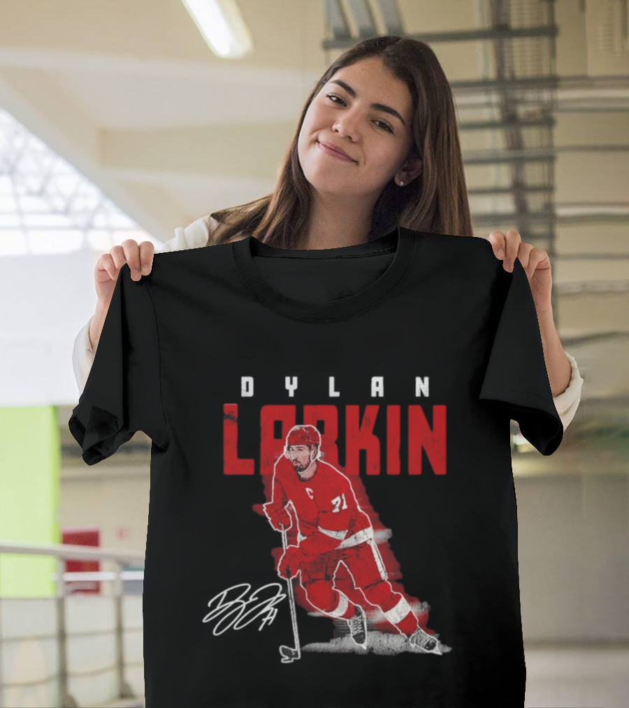 Dylan Larkin Detroit Red Wings Captain 71 T-Shirt