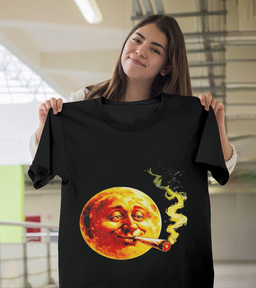 Moon Face Smoking Weed Blunt Lunar Smokers Club T-Shirt