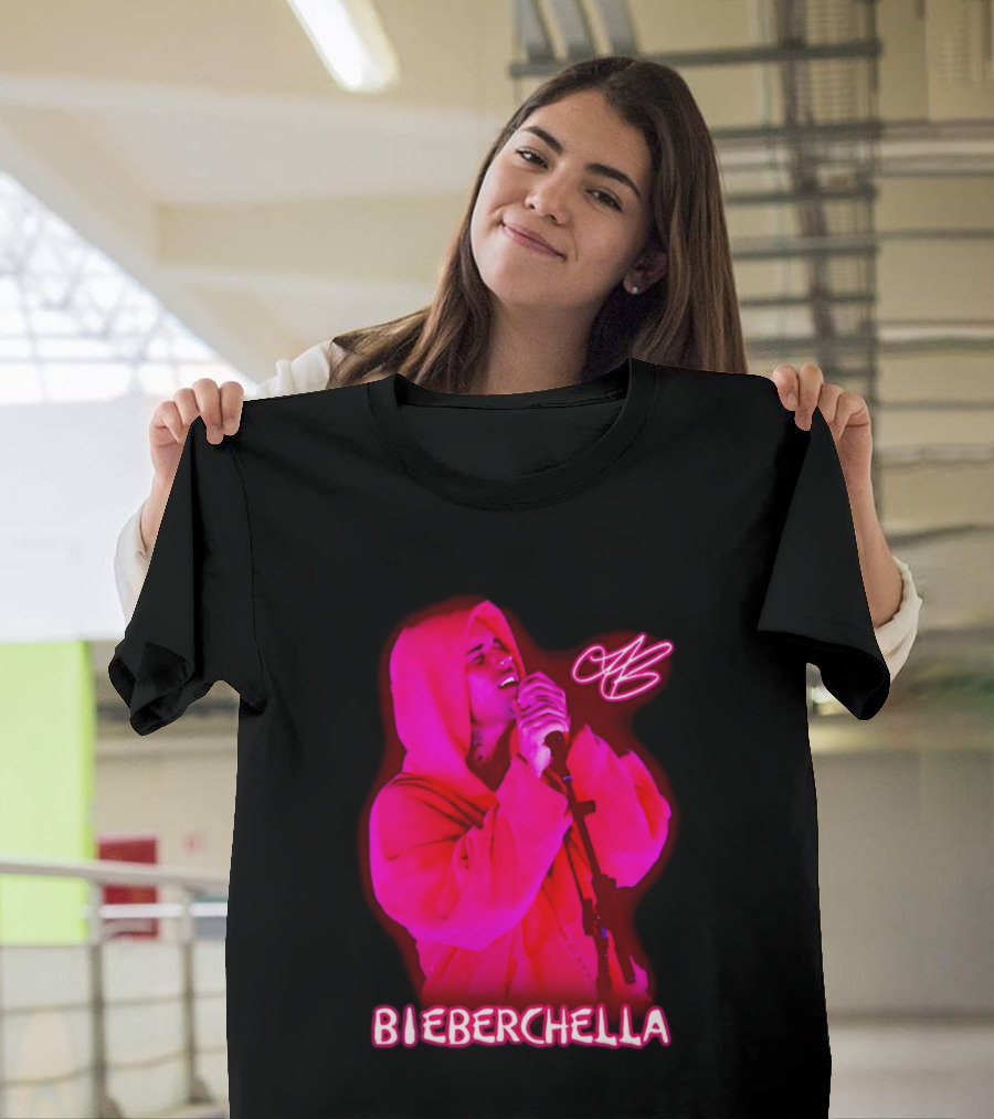 Bieberchella Mic Performance With JB Signature T-Shirt