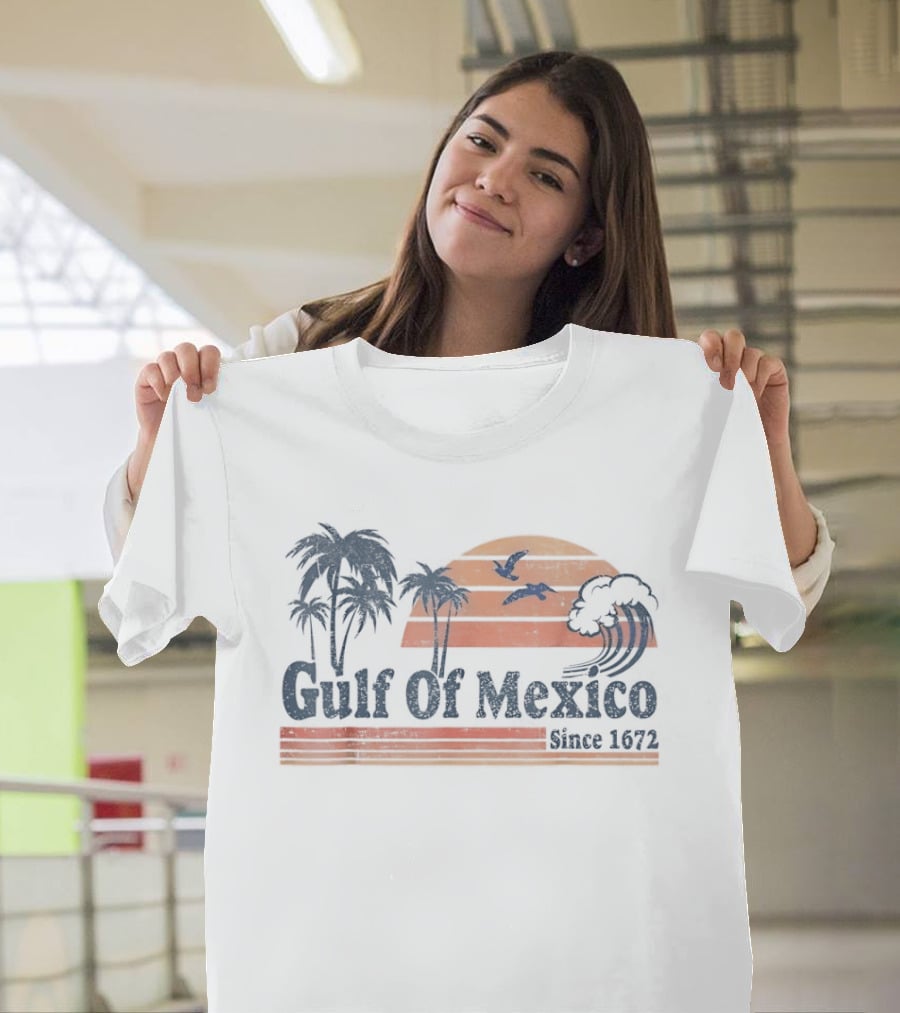 Gulf Of Mexico Coconut Trees Seahawks Sunset Since 1672 T-Shirt