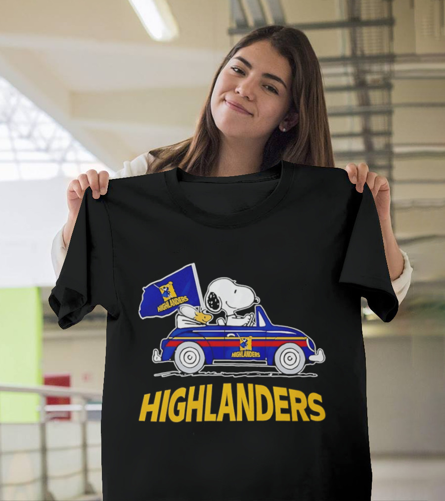 Snoopy And Woodstock Driving Car Cheering Highlanders Rugby T-Shirt