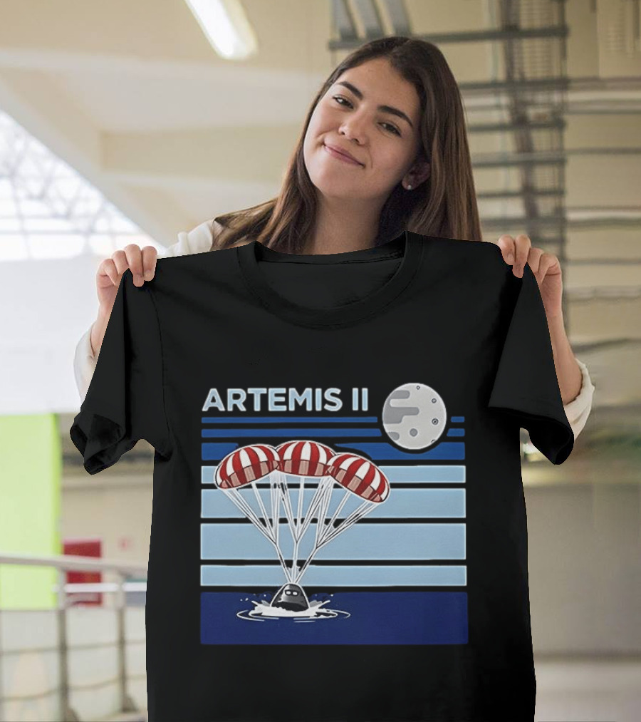 Artemis II Splashdown 2026 Orion Spacecraft Landed With Moon Parachute Scene T-Shirt