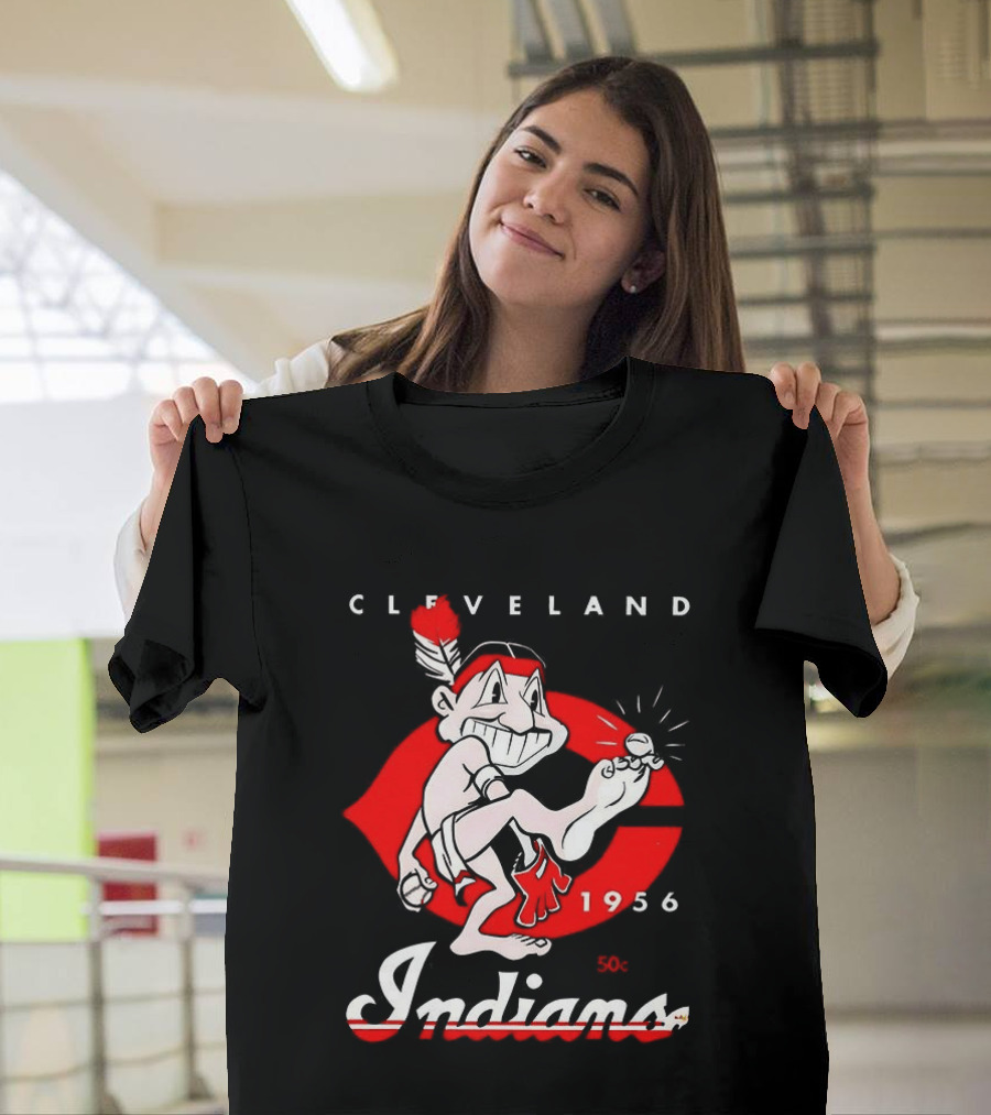 Cleveland Indians 1956 Retro Logo Vintage Sports Memorabilia T-Shirt