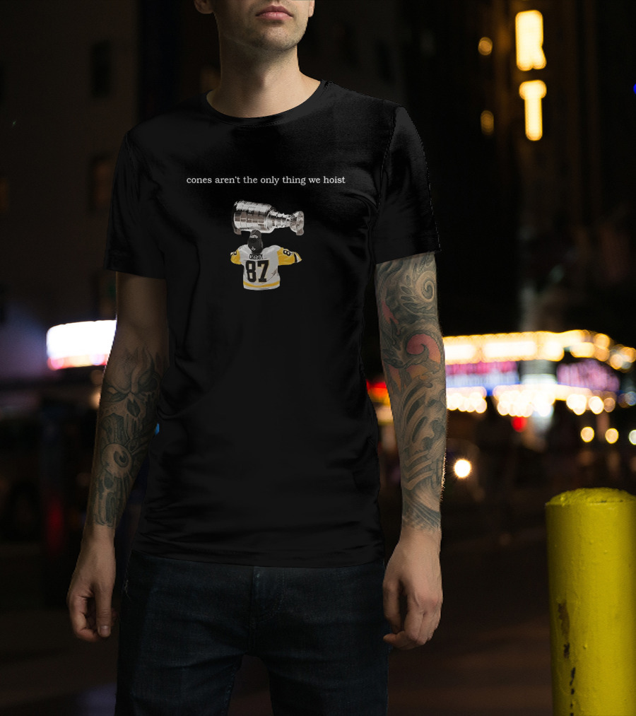 Pittsburgh Penguins Stanley Cup Hoist 87 Crosby Victory T-Shirt