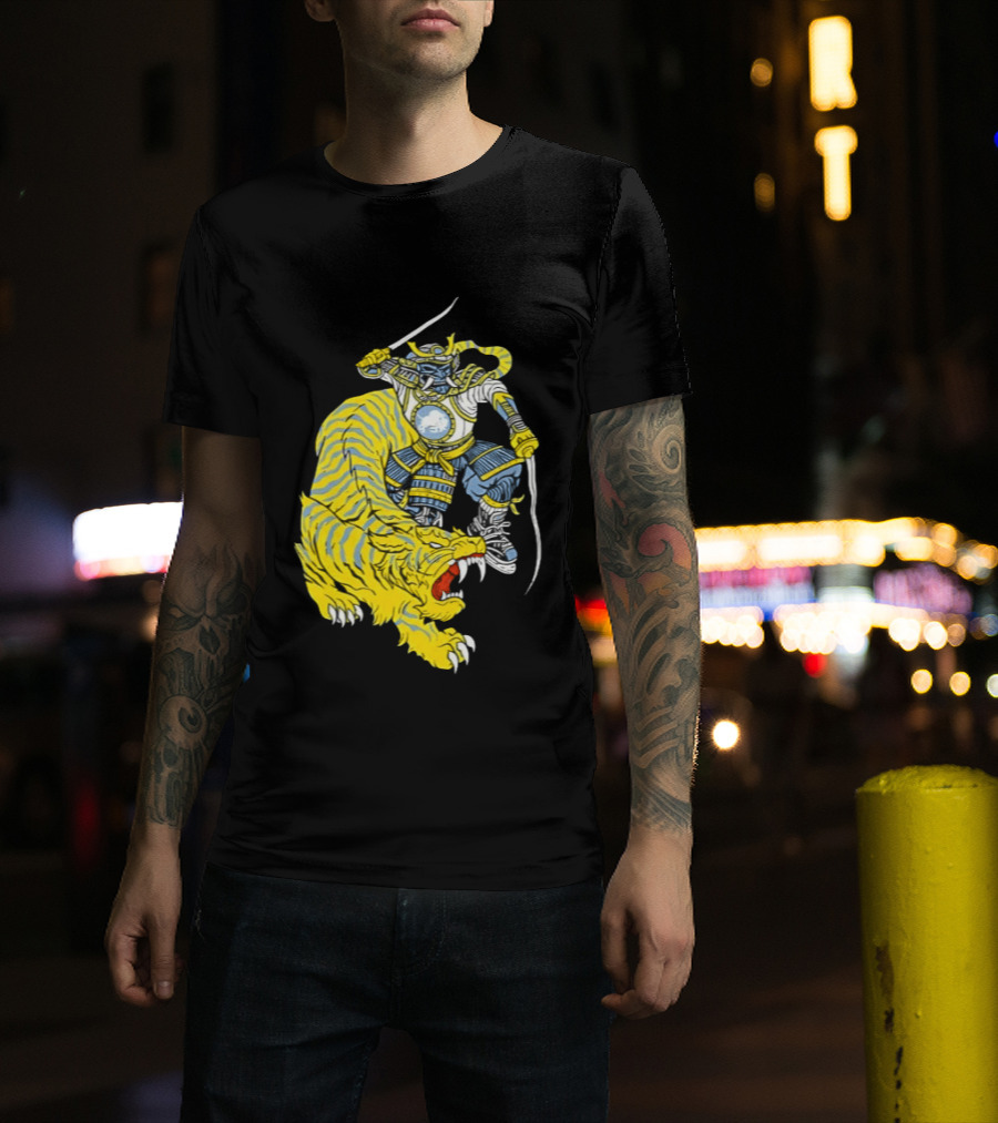 Buffalo Sabres Knight Battling Fierce Sabretooth Tiger T-Shirt