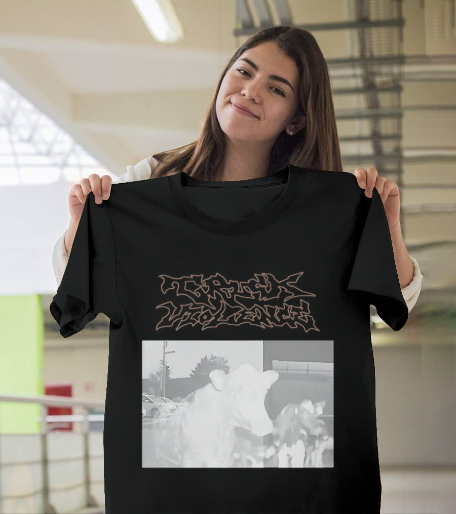 Truck Stop Violence Cow Photo Retro Style Casual Wear T-Shirt