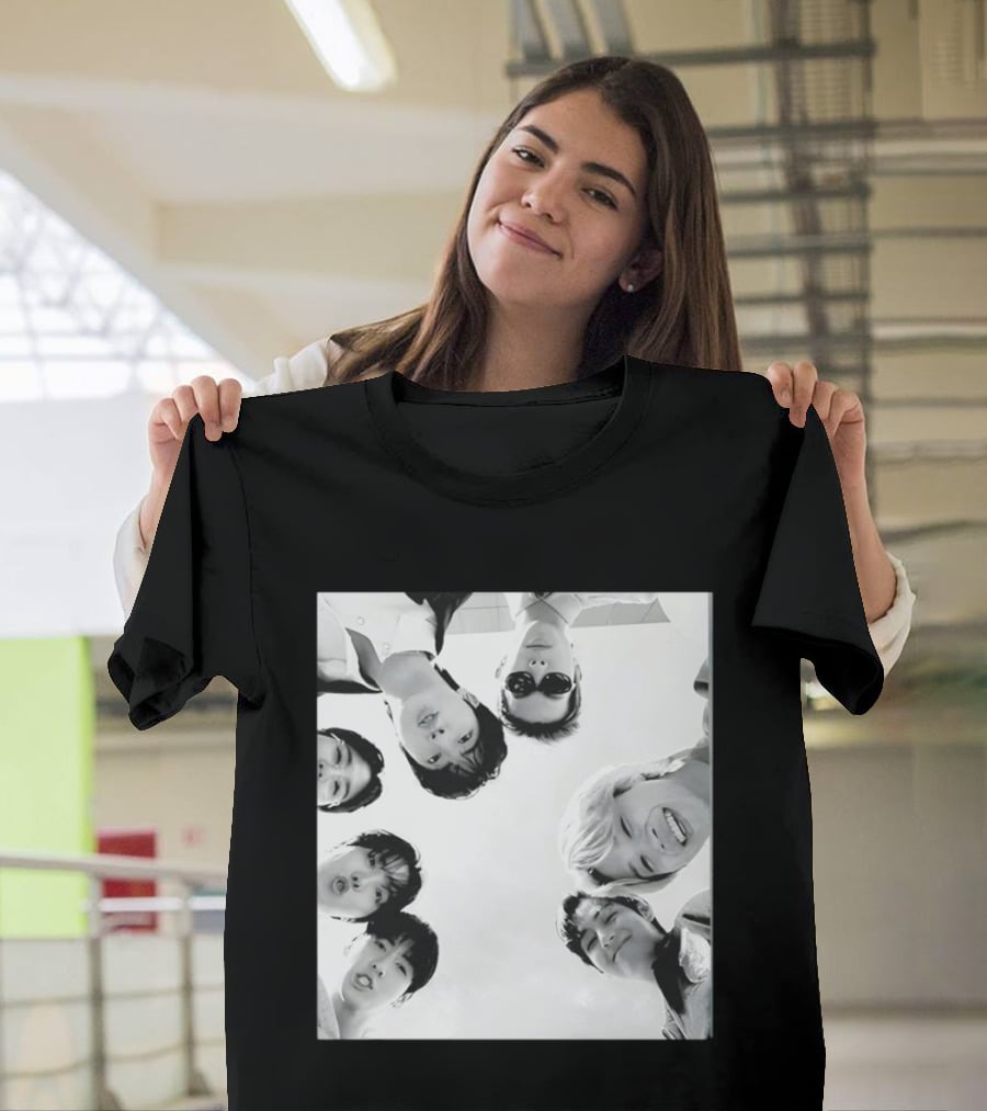 BTS Arirang World Tour Kpop 2026 Group Photo Black And White Aesthetic T-Shirt