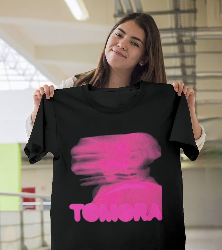 TOMORA Pink Blurred Portrait Friendly Companion T-Shirt