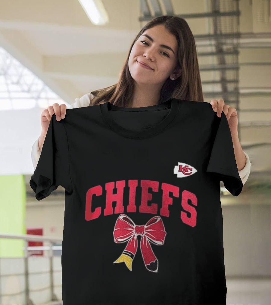 Kansas City Chiefs Retired Teacher Lover Ribbon T-Shirt