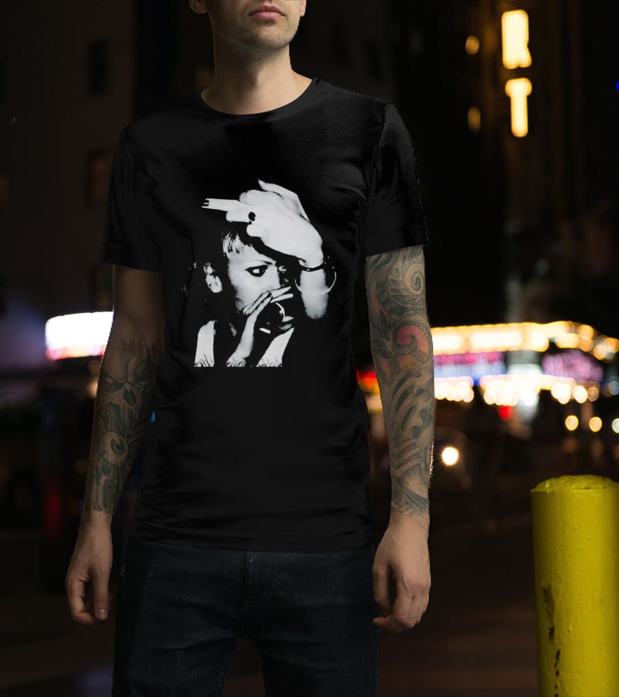 Gwen Stefani Middle Finger Classic Punk Rock Iconic Gesture T-Shirt